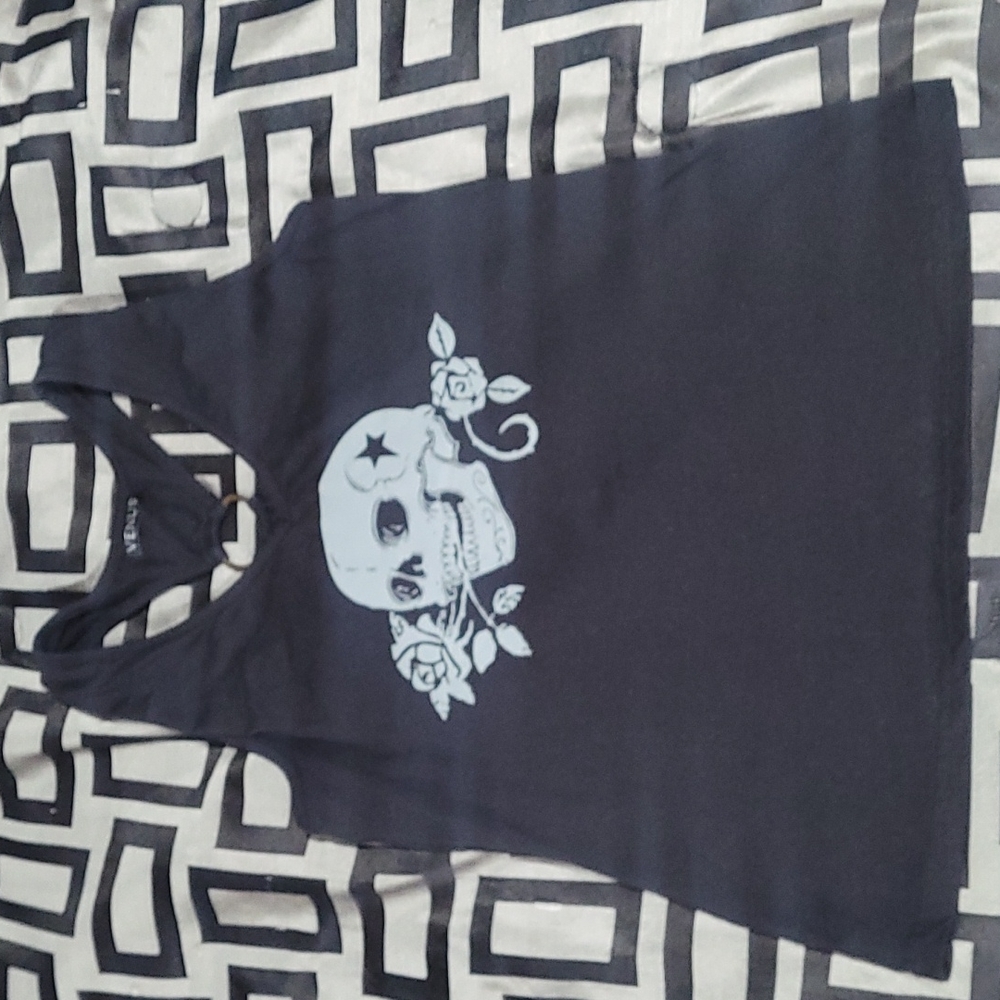 Venus Skull Tank